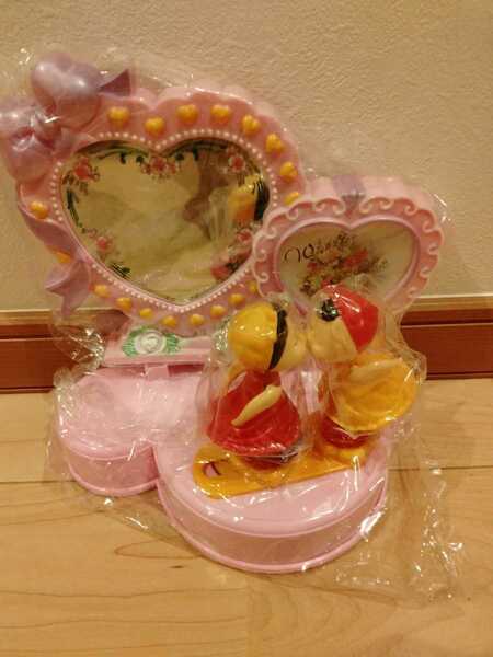 【値下げ・レア物・新品】KISS MOPPET TOILET TABLE