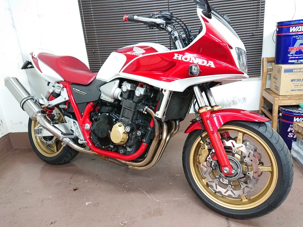 HONDA CB1300SB SC54 ホンダ スーパーボルドール シュラウド カウル