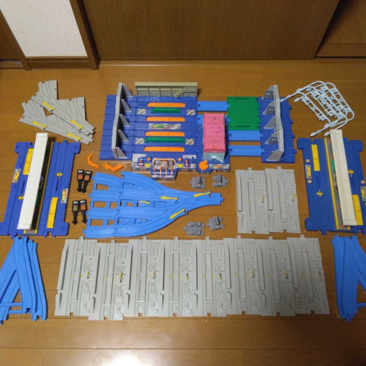 ヤフオク! -プラレール レール 大量の中古品・新品・未使用品一覧