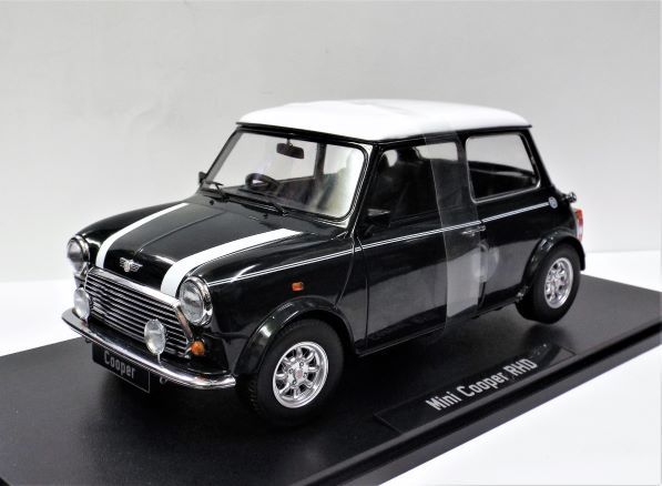 最新な 1/18 ミニクーパー ダイキャストカー レア色 GULFカラー