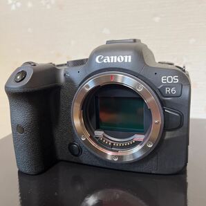 ☆新品同様、5年保証書、送料込☆ショット数400以下使用率1%☆ Canon ミラーレス一眼カメラ EOS R6 ボディー EOSR6 キャノンの画像1