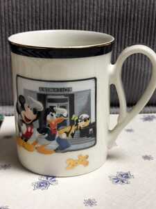 新品★ミッキーマウス 2000年記念マグカップ　ミレニアム　ディズニーランド