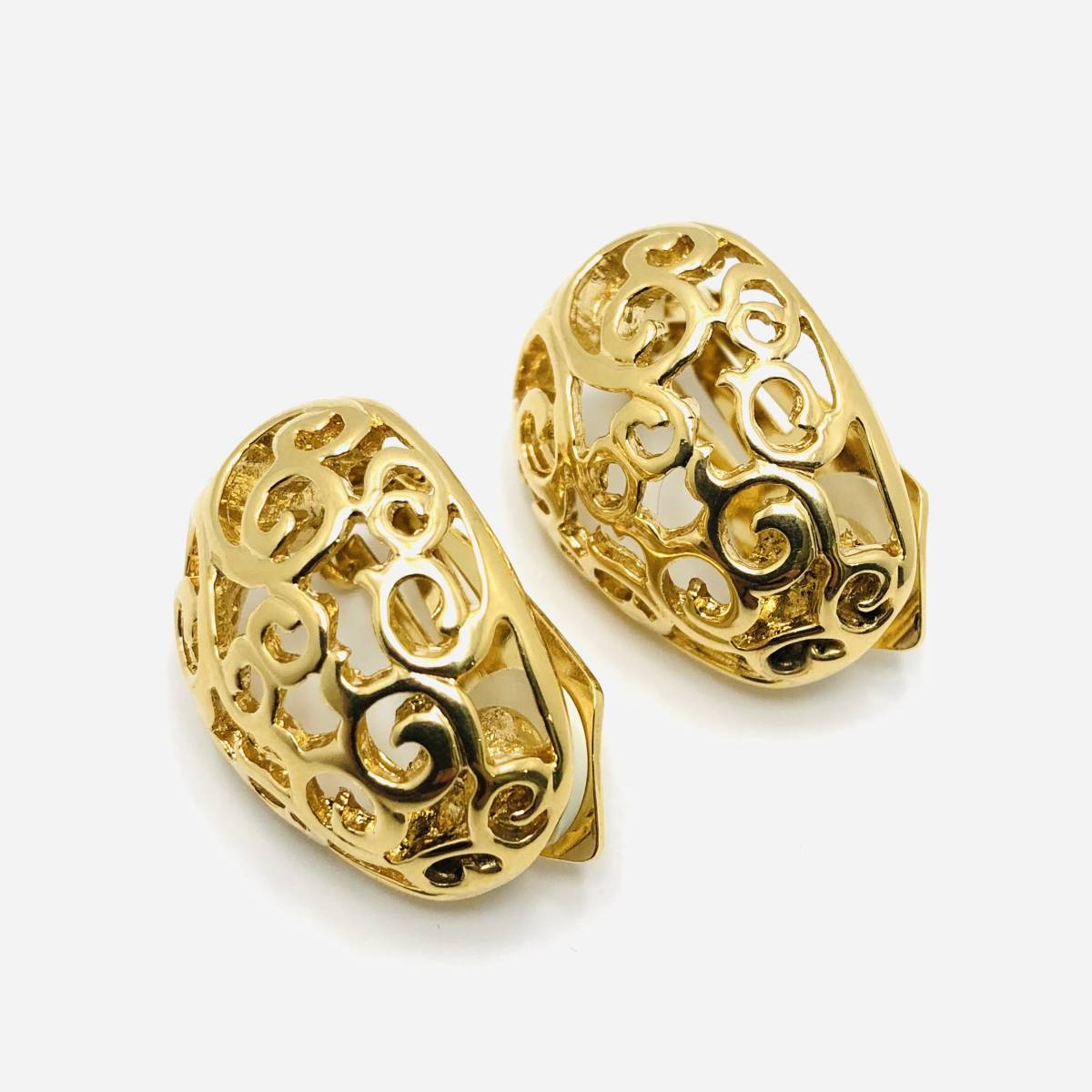 ヤフオク! -yves saint laurent イヤリングの中古品・新品・未使用品一覧