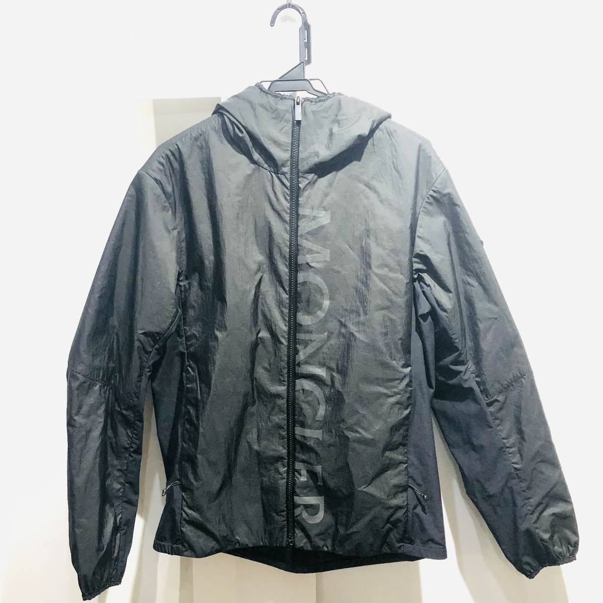 オンラインショップ】 美品 MONCLERモンクレール メンズナイロン
