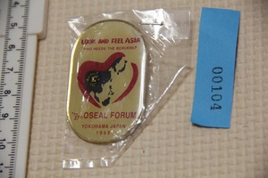 Look AND FEEL ASIA The 37th OSEAL FORUM ライオンズクラブ バッチ 1998 横浜 検索 Lions Club バッジ バッチ バッヂ グッズ ピン