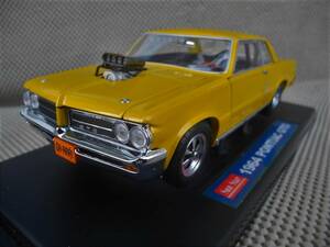 *1964 первое поколение Pontiac GTO модифицировано * drug гонки *fa колено машина *1/18* новый товар нераспечатанный товар, желтый металлик 