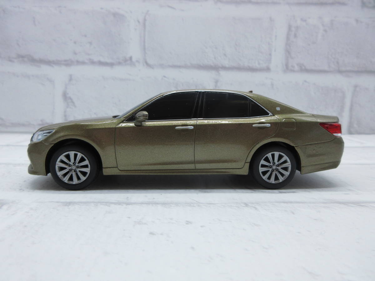 店長大暴走!クリアランスSALE 1/43 ミニカー1/43 大径 クラウン