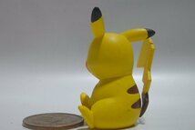 ★P390☆ポケモン　ピカチュウ 　フィギュア☆ポケットモンスター　マスコット　TOMY　モンコレ？_画像3