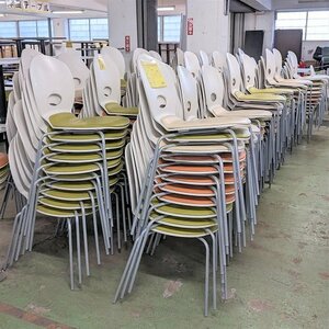 CC イトーキ ITOKI スタッキングチェア 店舗椅子 ダイニングチェア 幅480mm×奥行500mm×座面高さ450mm 各種多数あり〈2657571〉