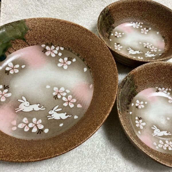 うさぎとさくら柄 お皿3枚セット