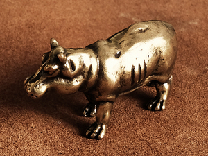  brass ornament ( hippopotamus ).. river horse hipopota trout ZOO zoo animal brass animal goods brass Gold ornament Gold brass 