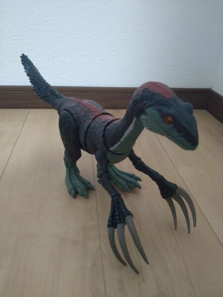 ジュラシックワールド　テリジノサウルス