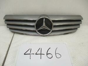 16 год Benz CLK320 W209 GH-209365 решётка радиатора A2098800123 181944 4466