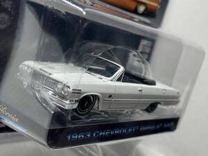 グリーンライト 1/64 1963 シボレー インパラ ＳＳ コンバーチブル GreenLight 1/64 1963 Chevrolet Impala SS Convertible - White