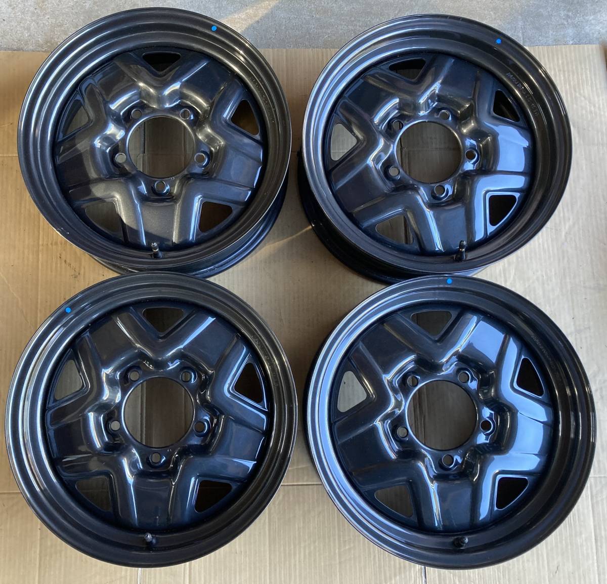 新品同様 jb64 ジムニー 納車前外し 純正 アルミホイール タイヤ5本セット-