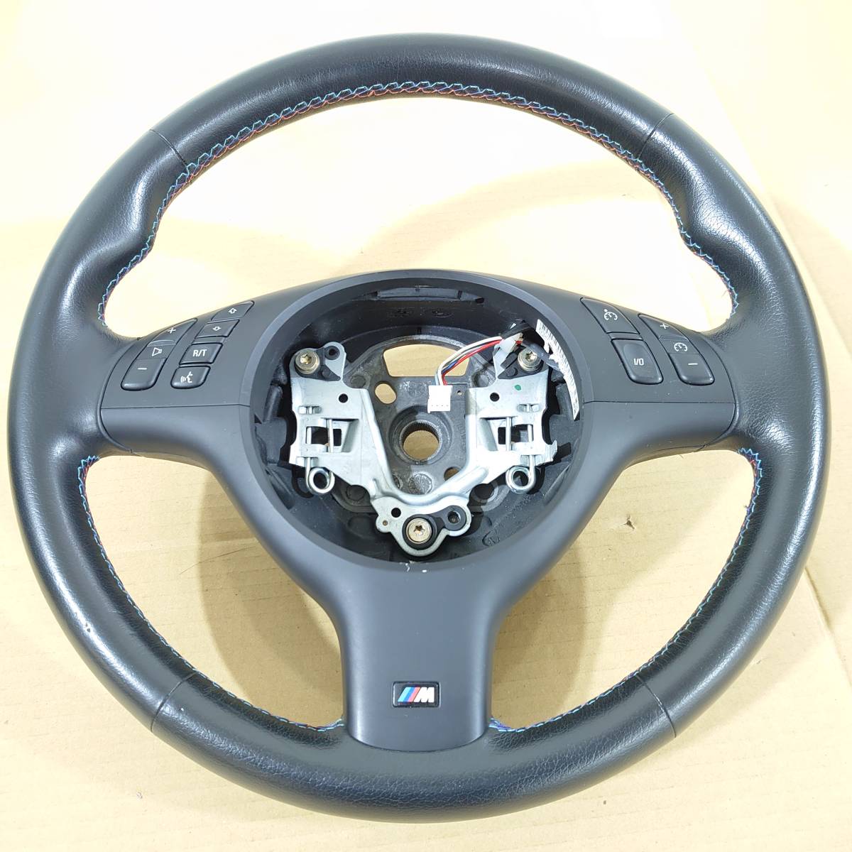 16800円買い取り 銀座販売 BMW E46 Mスポーツステアリングホイール