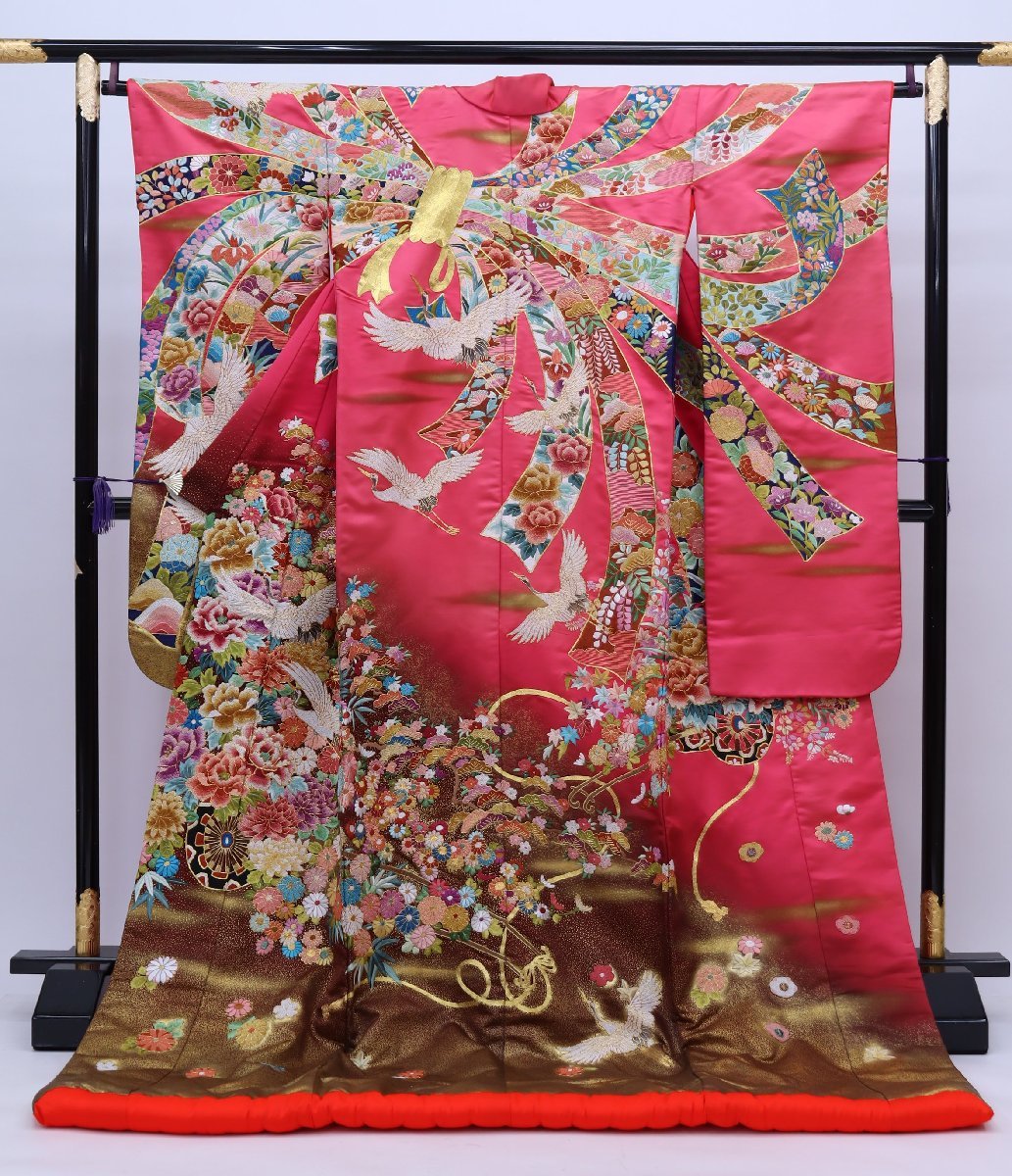 色打掛、未使用、新品、豪華刺繍、裾引き着物、パール地の上品貴重品