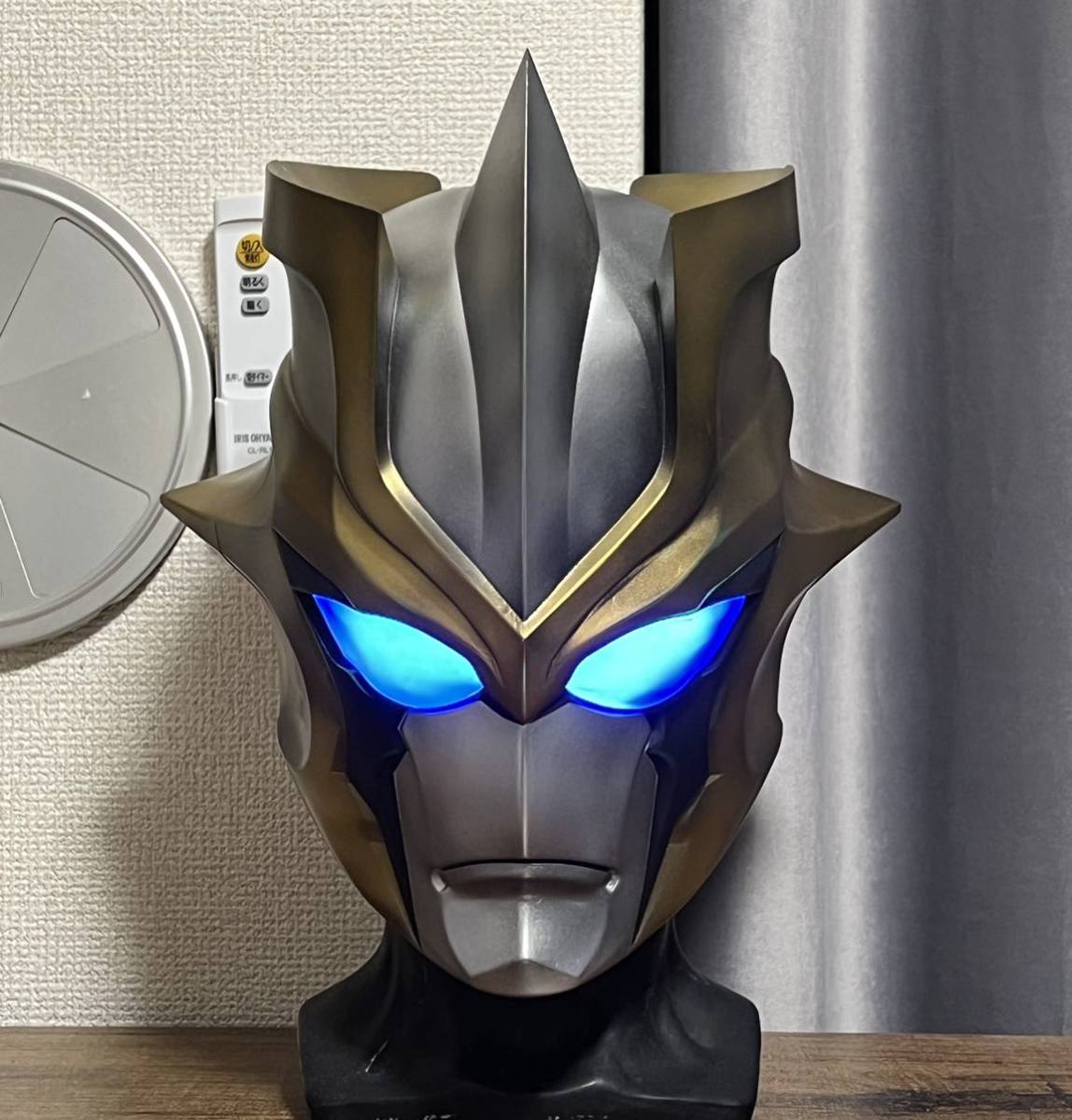 ヤフオク! -「ウルトラマンゼロ マスク」の落札相場・落札価格
