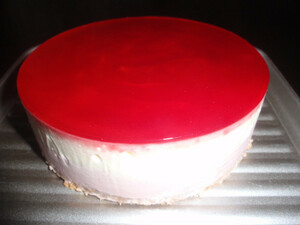 . thickness strawberry rare - cheese cake 15.[5 number ] little acid taste . have .. very beautiful taste .. cake. 