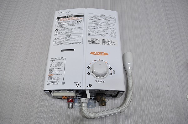 リンナイ ガス給湯器 都市ガス屋外式 24号 RUX-A2406W-E 中古 家電 ...