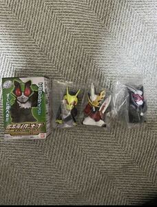 仮面ライダーキッズ　ギーツ&リバイス大集合　全3種類セット 新品