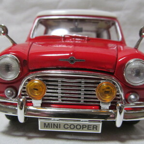 《全国一律送料800円》◇超希少 １／１８ モーリス ミニクーパー 1961～67年 赤色 Mini Cooperの画像2