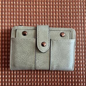 二つ折り財布