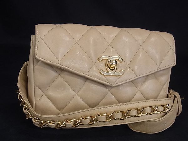 CHANEL B15 チェーンベルト マトラッセ メダル ココマークシャネル-