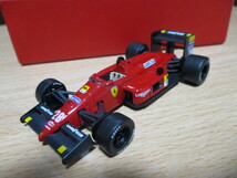 イクソ / ホットウィール 1/43 「 フェラーリ F1 87 」 #28 1987ｙ ゲルハルト・ベルガー ・送料 400円（レターパック発送） 難あり_画像1