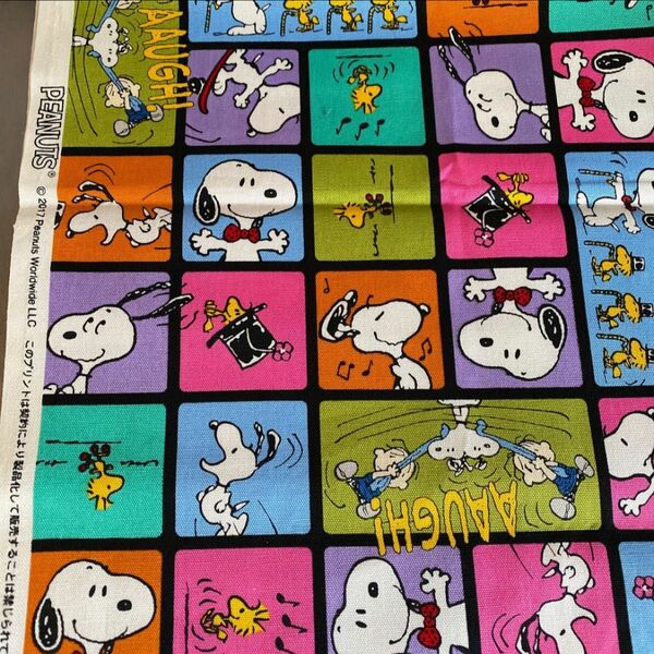 オックス生地　はぎれ　50cm×85cm スヌーピー　SNOOPY