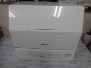 パナソニック　電気食器洗い乾燥機　NP-TCM4-W　’17年製