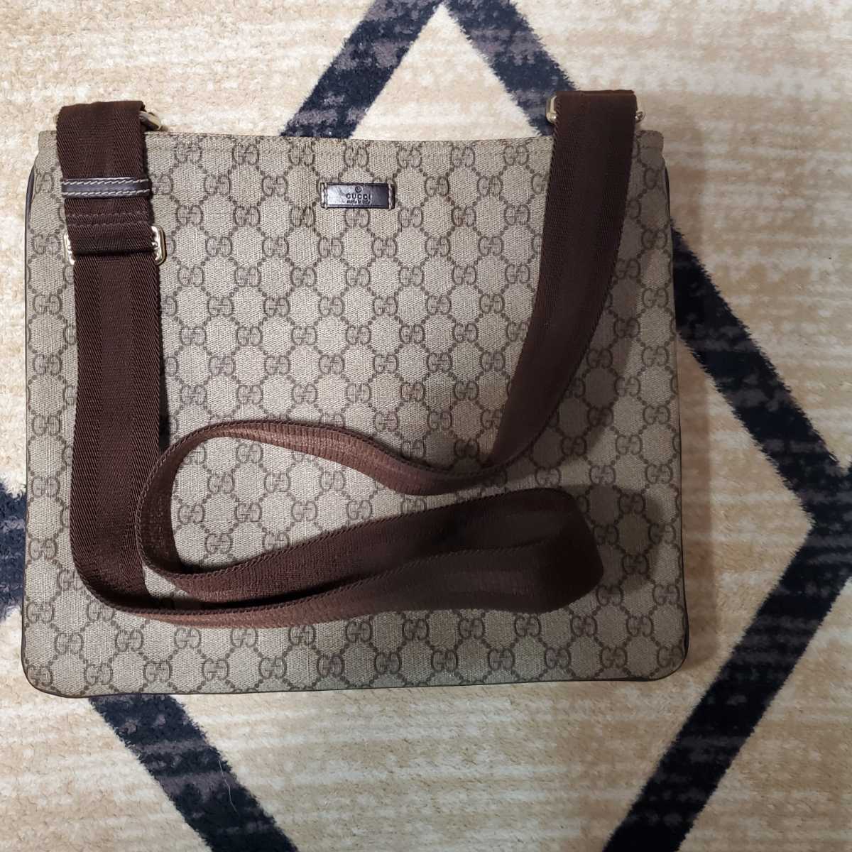 新品 新古 付属 グッチ GUCCI アイコン GG総柄 PVC 加工 ボディ