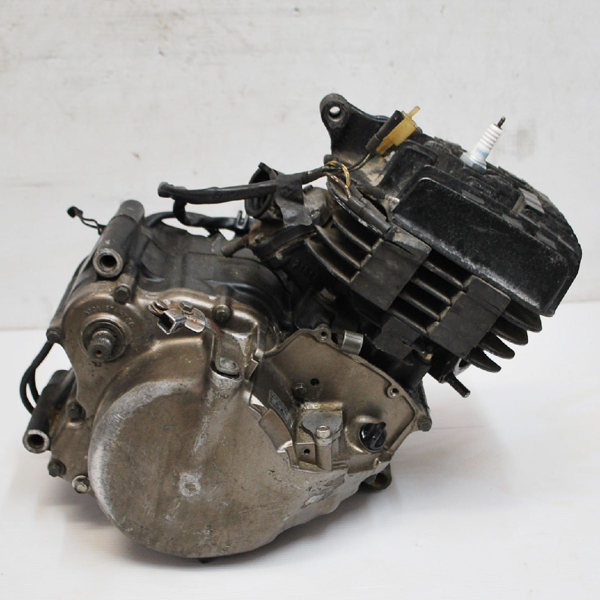 ポスターフレーム HONDA TLM220Rエンジン 2ストジャンク品 | www