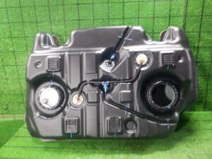 デリカＤ5 DBA-CV5W フューエルタンク G パワーパッケージ 4WD 8人 F15A75 1700A350