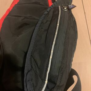 【patagonia】パタゴニア 初期 Atom Sling ワンショルダーバッグ 初期 USA製 FA01 STYLE 48255 One Strap Atom SLING Backpack Redの画像3