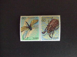 日本切手ー未使用 1987年「昆虫シリーズ」第5集　トンボ　60円ペア1組　片方にヒンジ跡あり