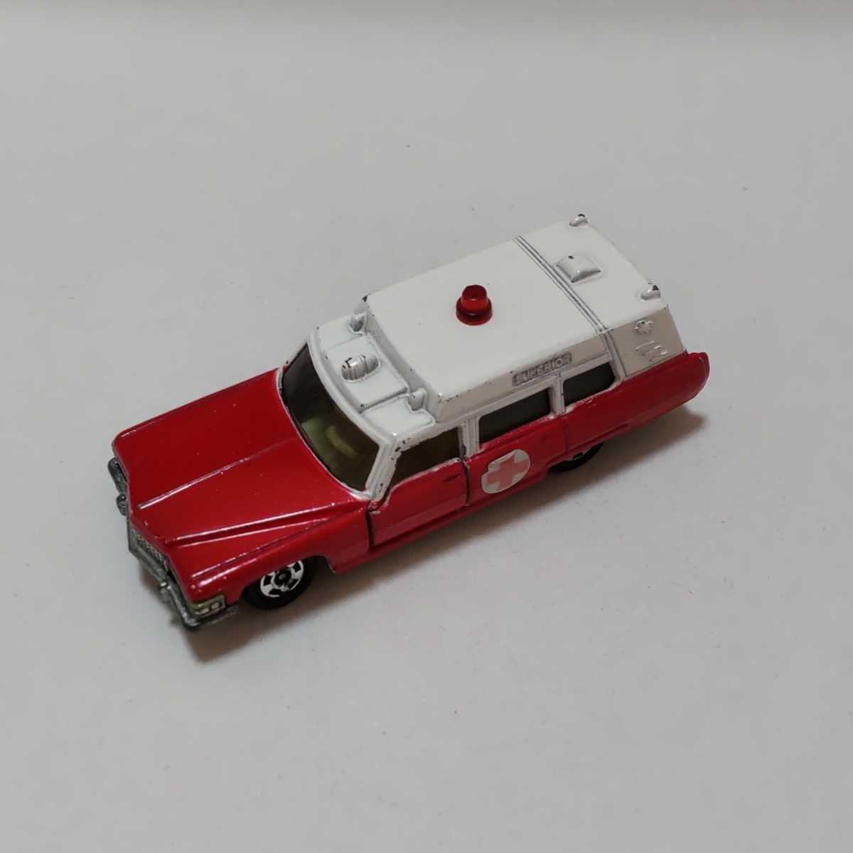 ヤフオク! -「トミカ キャデラック 救急車」の落札相場・落札価格