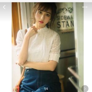 複数購入値引きします。コメント下さい。ホワイトブラウス レース美品 サマーニット