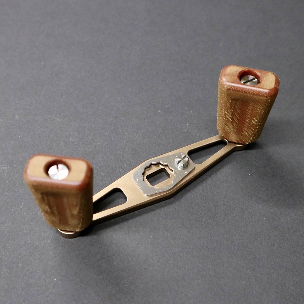 桜 印 五十鈴工業 BC420SSSC-T3 Military Bronze 右ハン