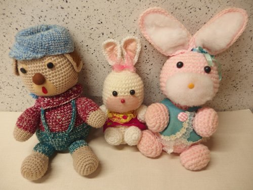 0230373s [Handgefertigtes Amigurumi-Kaninchen-Hund-Set mit 3 Stück] Showa Retro/Tier/Kaninchen/Handgestrickt/Handgefertigt/Stofftier/Gesamtlänge ca. 30–45 cm/Gebrauchter Artikel, Spielzeug, Spiel, Plüschtier, Amigurumi