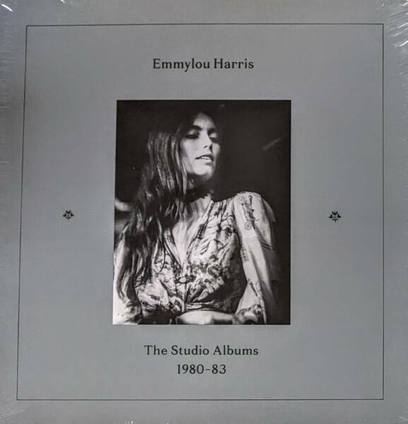 Emmylou Harris エミルー・ハリス - The Studio Albums 1980-83 RSD2019 1,000枚限定7”シングル付五枚組アナログ・レコード