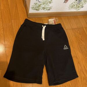 新品、リーボックのパンツ