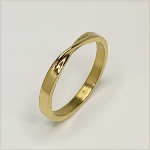 [RING] 18K Gold Plated Mobius strip エンドレス ループ メビウスの輪 デザイン ゴールド 2.5mm スリム リング 18号 (1.5g) 【送料無料】