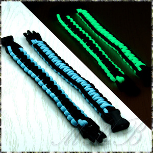 [OUTDOOR] Survival Glow in Dark Bracelet 夜光 (蓄光) ロープ パラコード ブレスレット ブラック & ブルー 225mm 【送料無料】