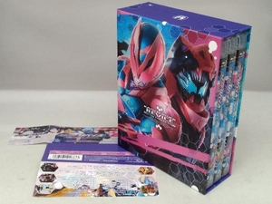 [全3巻セット]仮面ライダーリバイス Blu-ray COLLECTION 1~3(Blu-ray Disc)