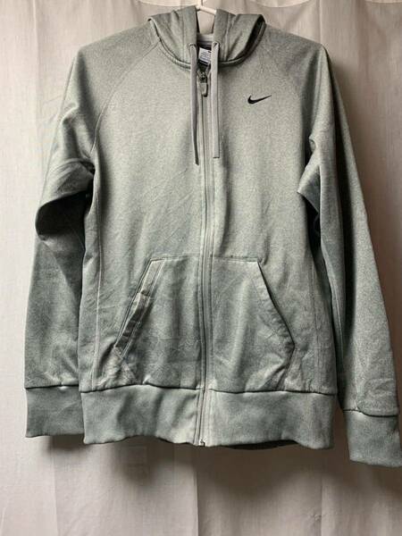 アメリカ古着　NIKE THERMA-FIT Sサイズ　グレー