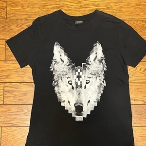 【美品】マルセロバーロン Marcelo Burlon Tシャツ M ブラック 黒