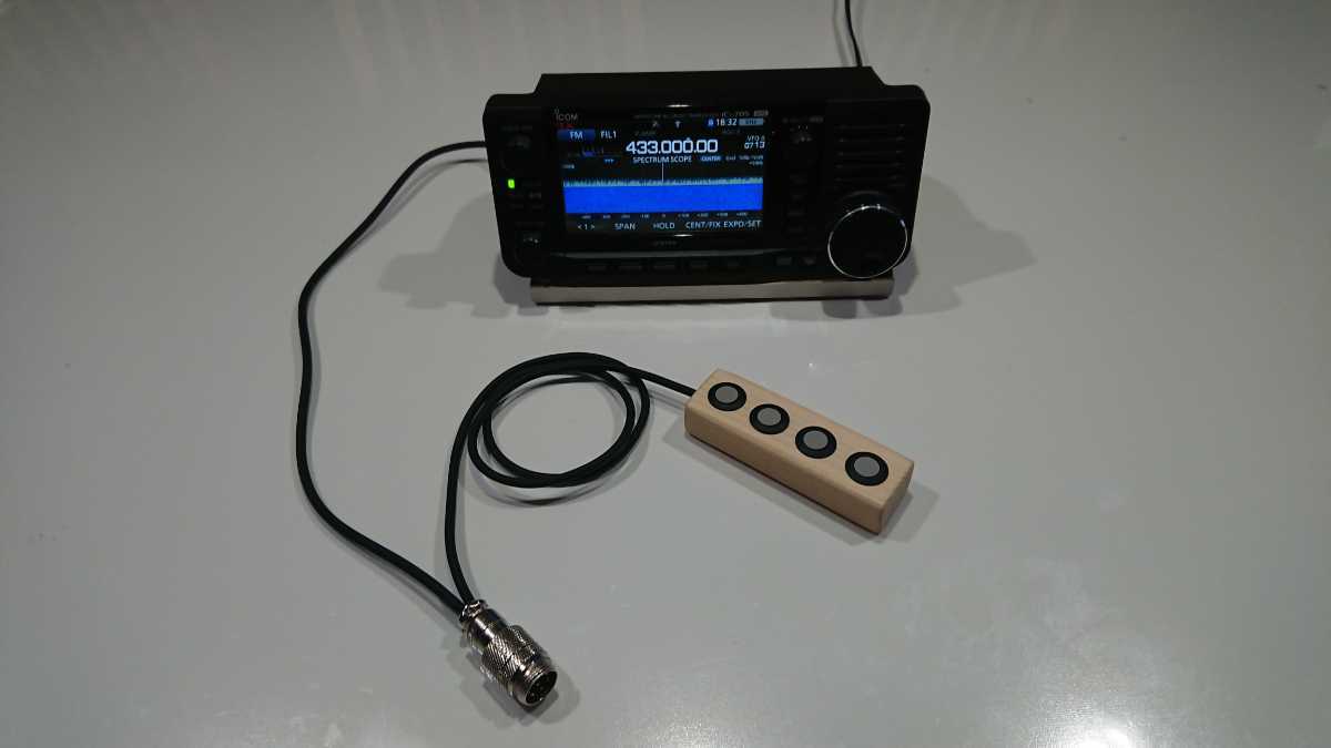 ICOM IC-705 をスタンドマイクで運用する為の変換ケーブル&リモコン