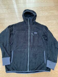 送料無料　patagonoa パタゴニア R3 HOODY JACKET フーディー　ジャケット　リバーシブル　ブラック　XL