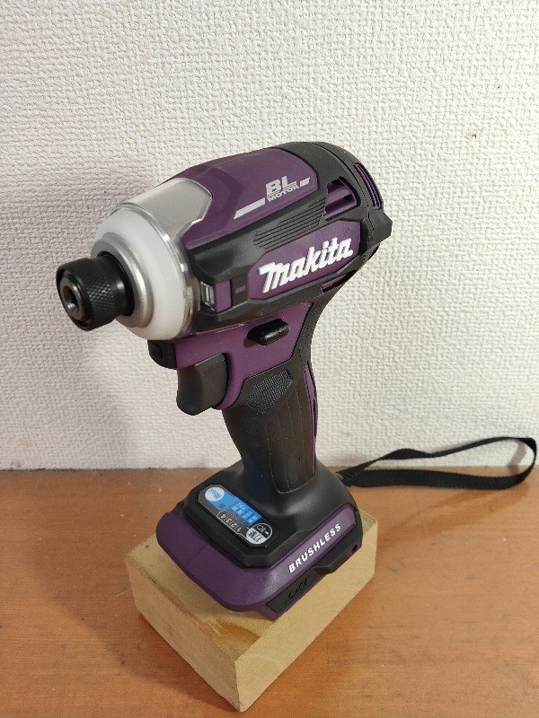 ○【未使用】makita マキタ TD172DZAP 充電式インパクトドライバ 18V ...